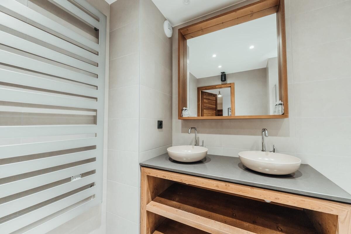 Salle de bains double vasque détail